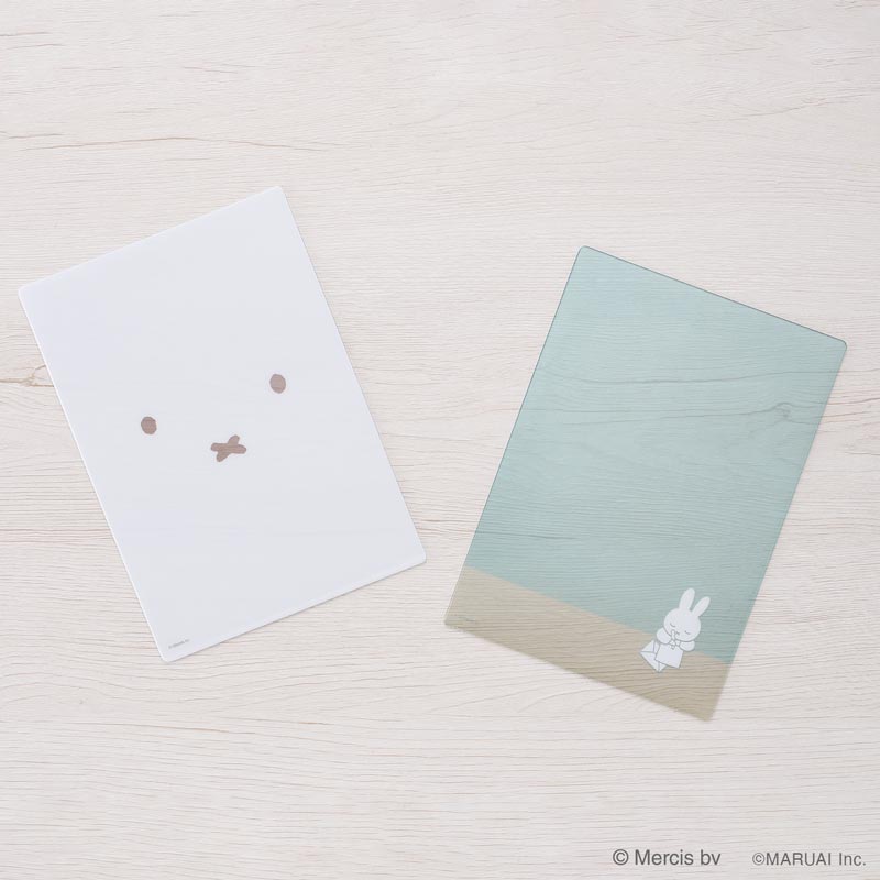 ブルーナ 下敷き1